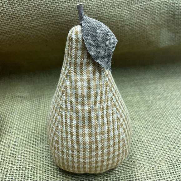Homespun Pears, Set of 3 Cloth Pears in charming design. - Picture 4 of 6